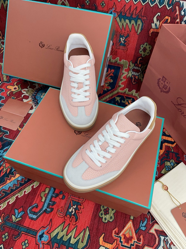 スーパーコピーブランド靴背面デザイン